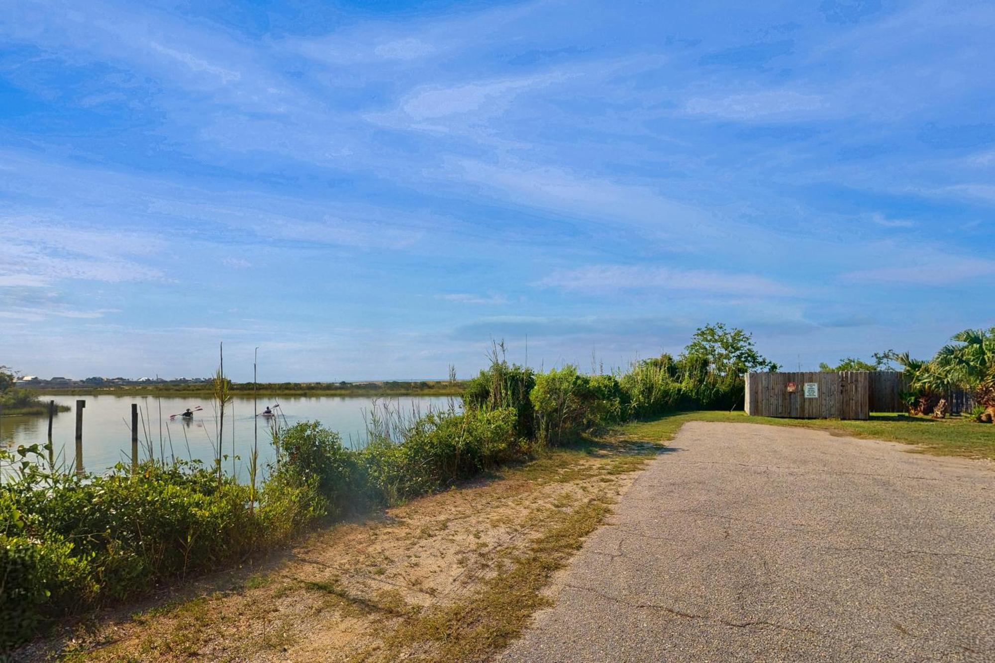 Bayou Heron Dauphin Island Condos Room photo
